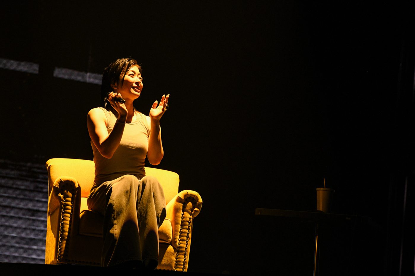 【ライブレポート】宇多田ヒカル、6年ぶりのツアーファイナル。デビューから25年、ライブに対する思いが溢れたステージングを振り返る - 画像一覧（19/31）