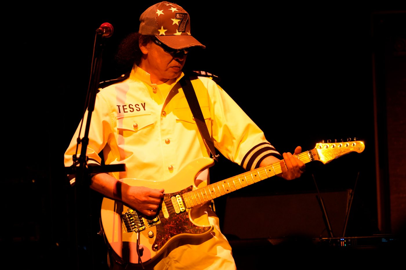 【SMA50th】UNICORNが氣志團、スカパラをゲストに“音楽で遊んだ”2DAYS。『SMA50周年ライブ』の模様をレポート - 画像一覧（12/37）