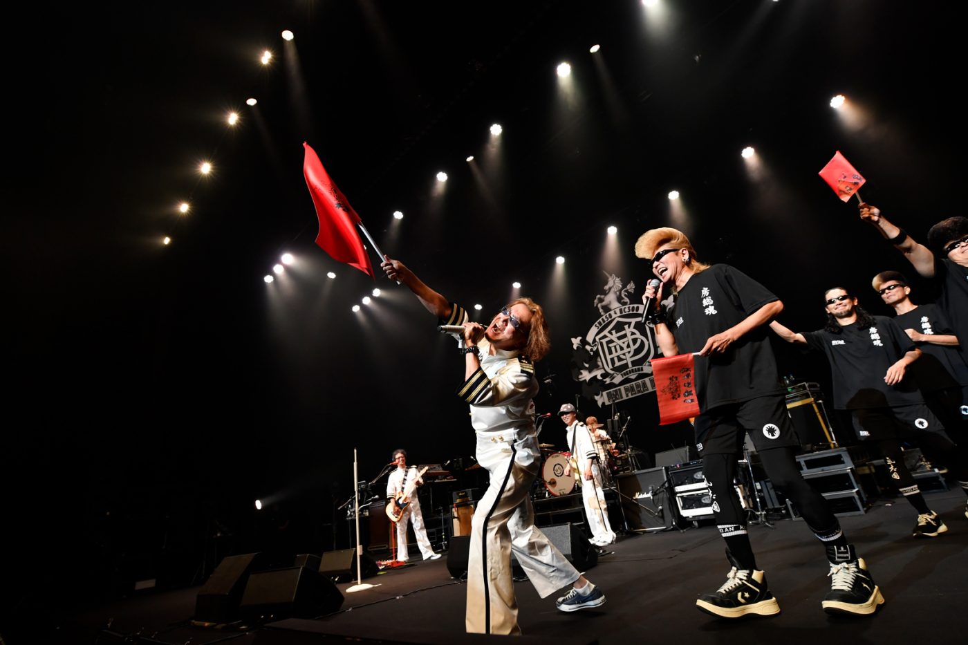 【SMA50th】UNICORNが氣志團、スカパラをゲストに“音楽で遊んだ”2DAYS。『SMA50周年ライブ』の模様をレポート - 画像一覧（17/37）