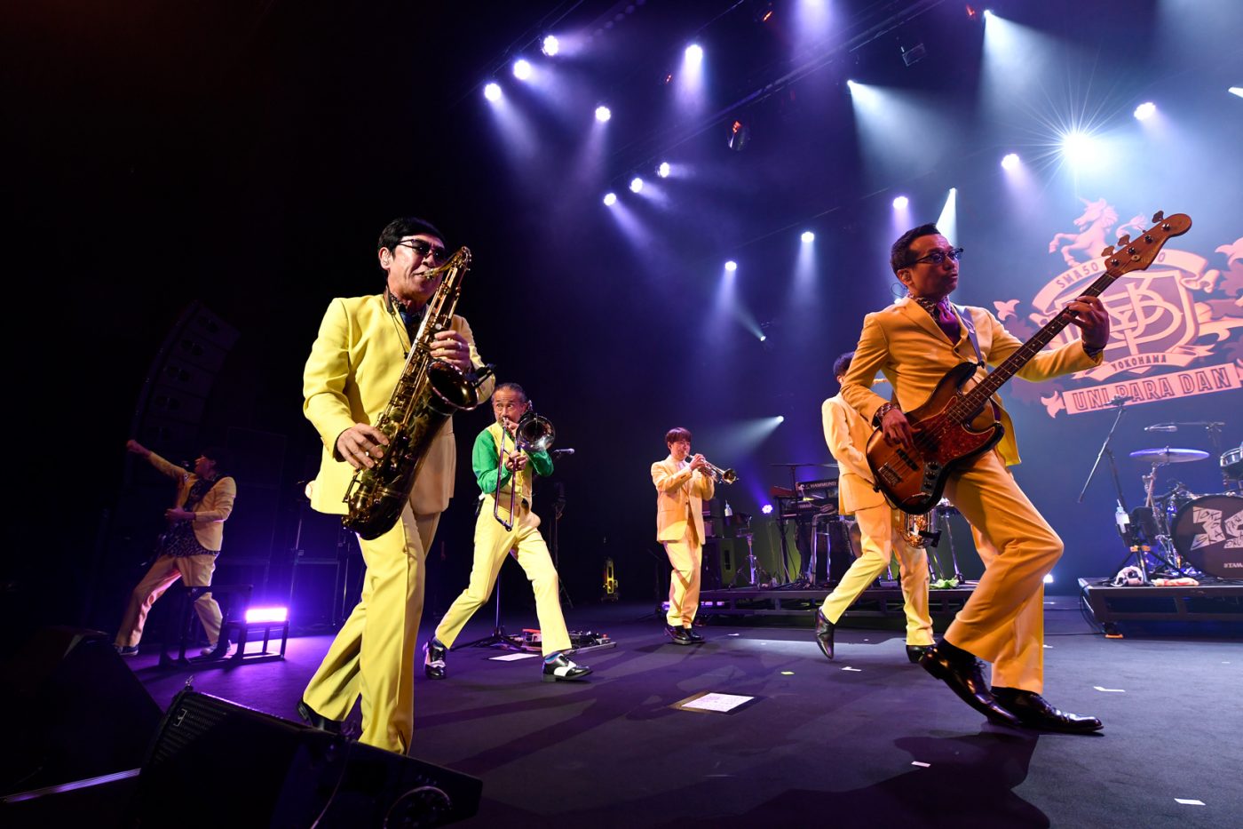 【SMA50th】UNICORNが氣志團、スカパラをゲストに“音楽で遊んだ”2DAYS。『SMA50周年ライブ』の模様をレポート - 画像一覧（22/37）