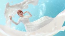 ME:I、UHA味覚糖“特濃ミルク8.2”新TVCMに登場！幻想的なミルクの世界で濃厚なミルクの甘さにうっとり - 画像一覧（22/33）