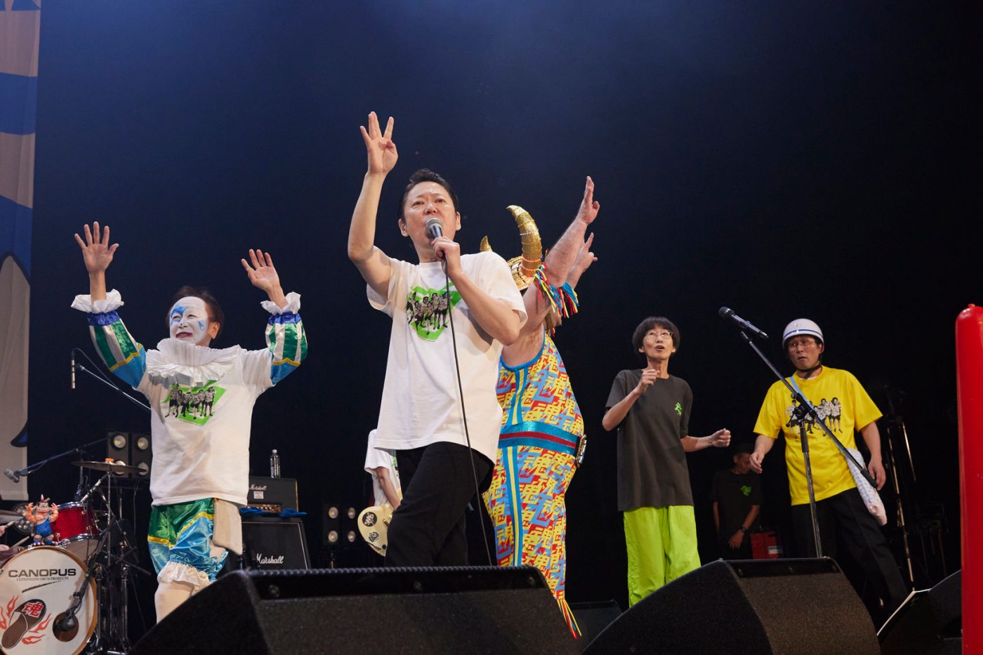 【独占写真】ライブレポート：グループ魂、約1年ぶりのテンション最高潮ワンマン。本人前で披露した新曲「来世は叶姉妹」他何も考えずに笑いまくり、パンクロックで盛り上ったステージ - 画像一覧（15/19）