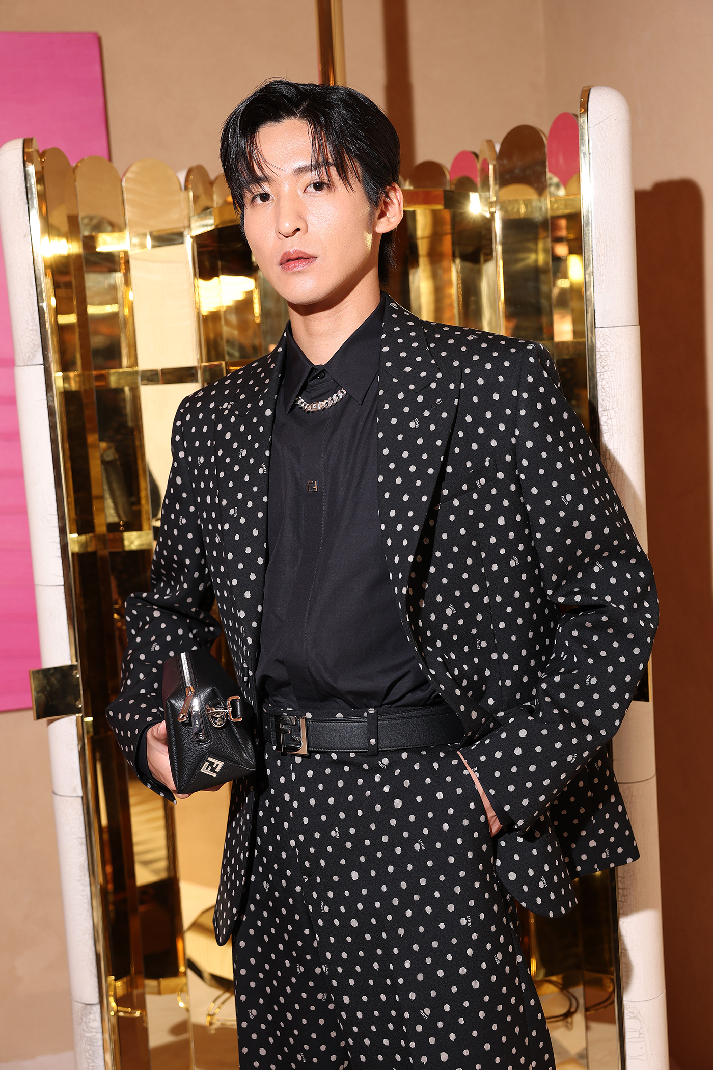 目黒蓮（Snow Man）フェンディ新旗艦店「パラッツォ フェンディ ミラノ」のオープニングイベントに出席