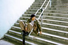 石崎ひゅーい、ドキュメンタリー映画『私は白鳥』主題歌「スワンソング」が予告編で解禁