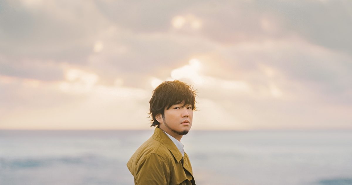 秦基博 デビュー15周年記念のプレイリスト企画がスタート 第1弾は Am4 00の秦 基博 The First Times