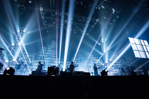 スピッツ、最新アリーナツアー映画のオンライン上映が明日よりスタート