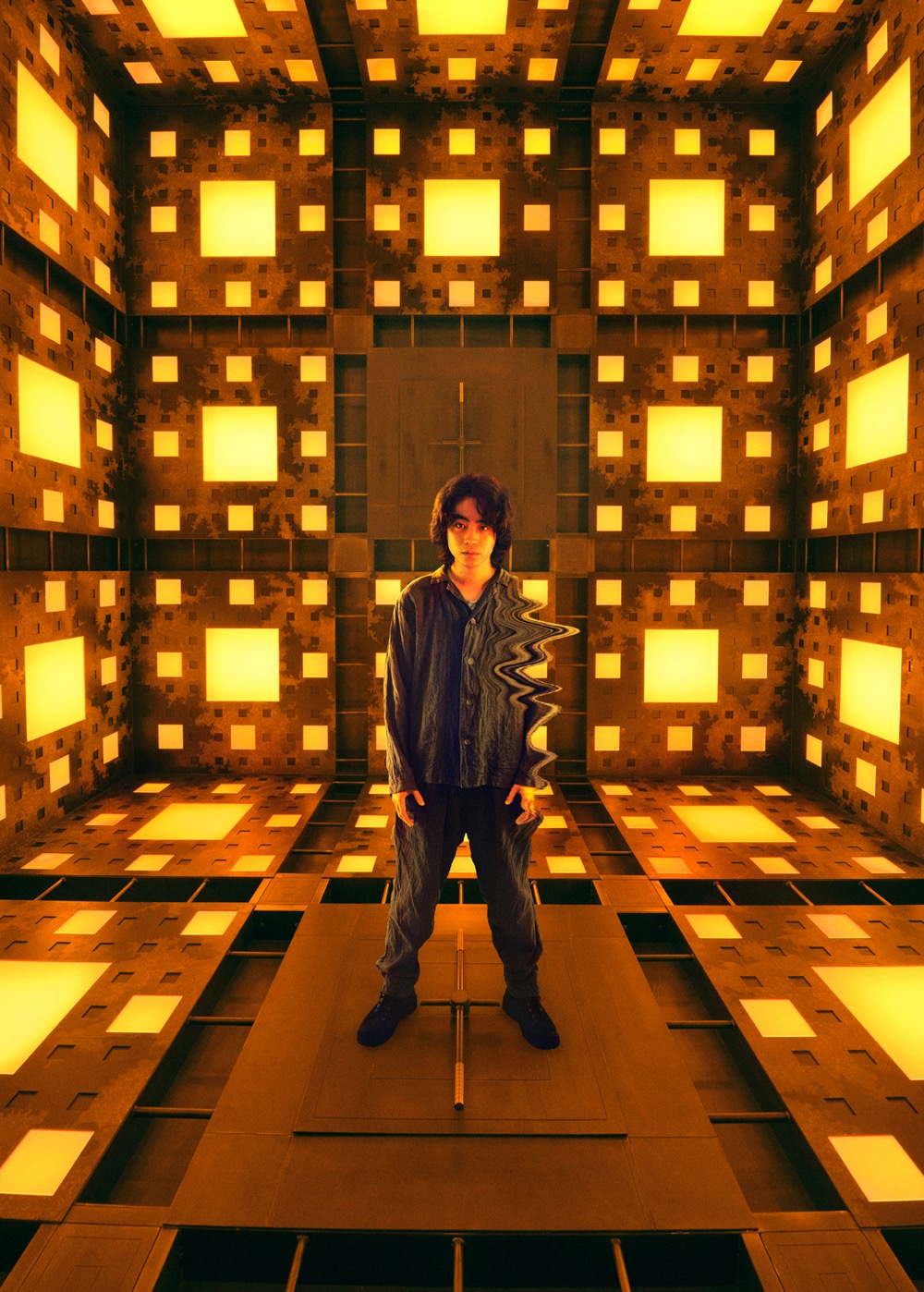 菅田将暉主演、映画『CUBE 一度入ったら、最後』より死亡フラグ全開の冒頭映像公開 - 画像一覧（1/8）