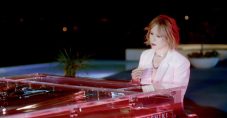 YOSHIKI、BMW Japan40周年イベントでのスペシャルパフォーマンスに感動の声続々 - 画像一覧（1/3）