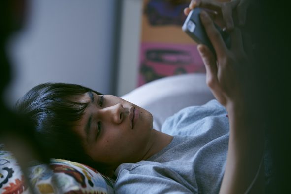 北村匠海主演映画『明け方の若者たち』より青春の日々を切り取った場面写真が一挙解禁！