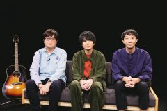 ユニゾン・斎藤宏介のレギュラー番組『斎遊記』にラバーガールが登場！ 斎藤が弾き語りも披露