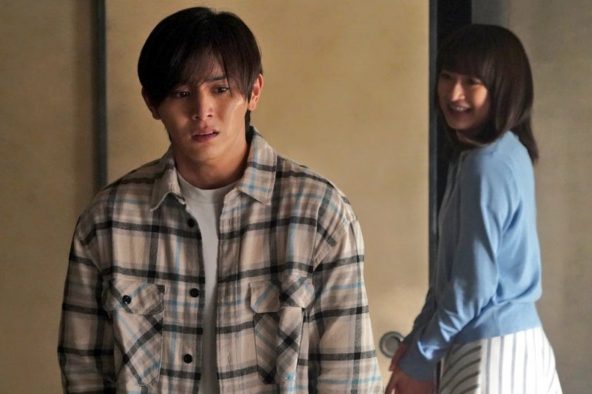 いったい何があった!? ドラマ『親愛なる僕へ殺意をこめて』より、真逆な表情の山田涼介と門脇麦のシーンカット公開