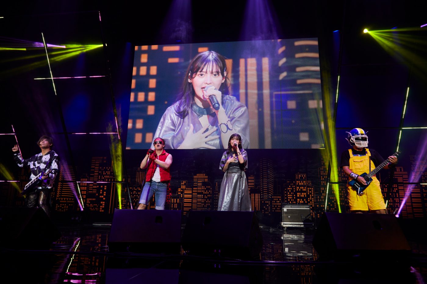 ザ・リーサルウェポンズ、上坂すみれ、眉村ちあきをゲストにキャリア最大規模のワンマン。炸裂した80年代と中野への愛 - 画像一覧（13/17）