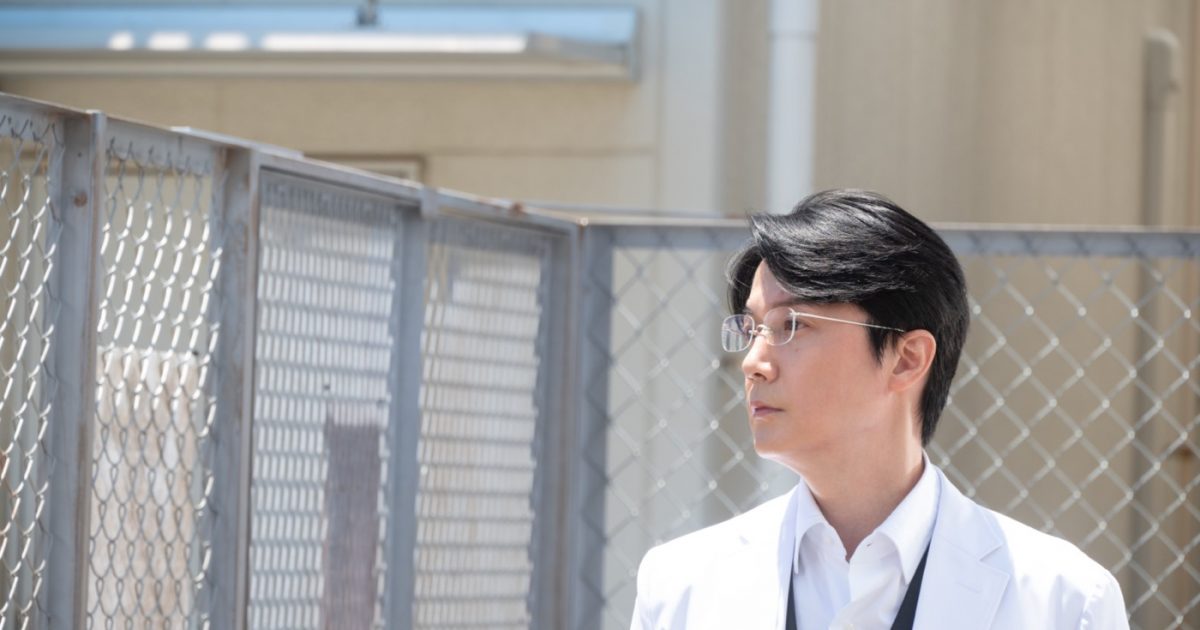 映画『沈黙のパレード』より、福山雅治演じる“湯川学”の眼福の未公開