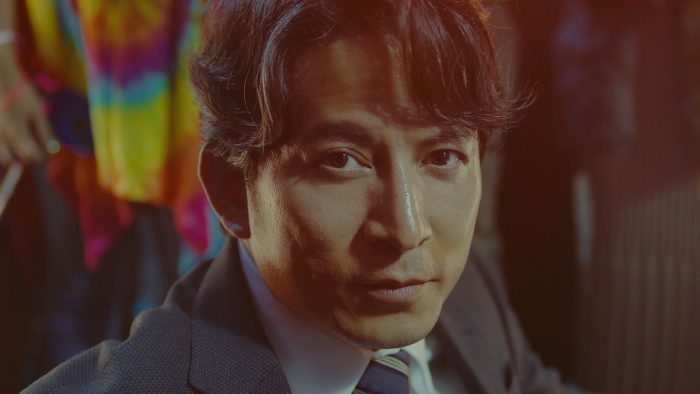 岡田准一、マクドナルドの新CMで時をかける！CMソングはVaundyの新曲「忘れ物」