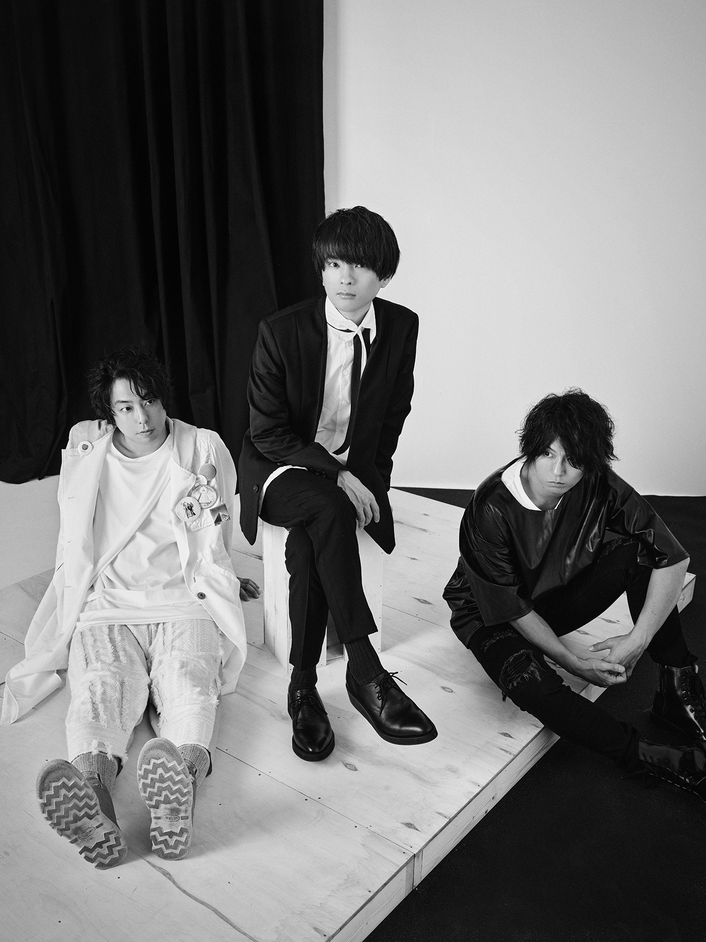 UNISON SQUARE GARDEN、アニメ『ブルーロック』OP主題歌「カオスが極まる」をリリース！ MVのプレミア公開も決定