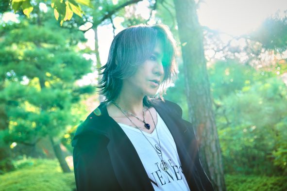 SUGIZO、ソロ25周年記念ライブにHEATH、佐藤タイジ、KenKenらがゲスト出演決定