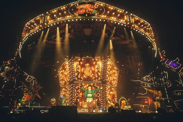 SEKAI NO OWARI、ドームツアーのファイナル公演でファンクラブツアー開催を発表