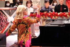 『TEPPEN2022秋』で女王に輝いたピアニスト・五条院凌、品川インターシティホールでライブを開催
