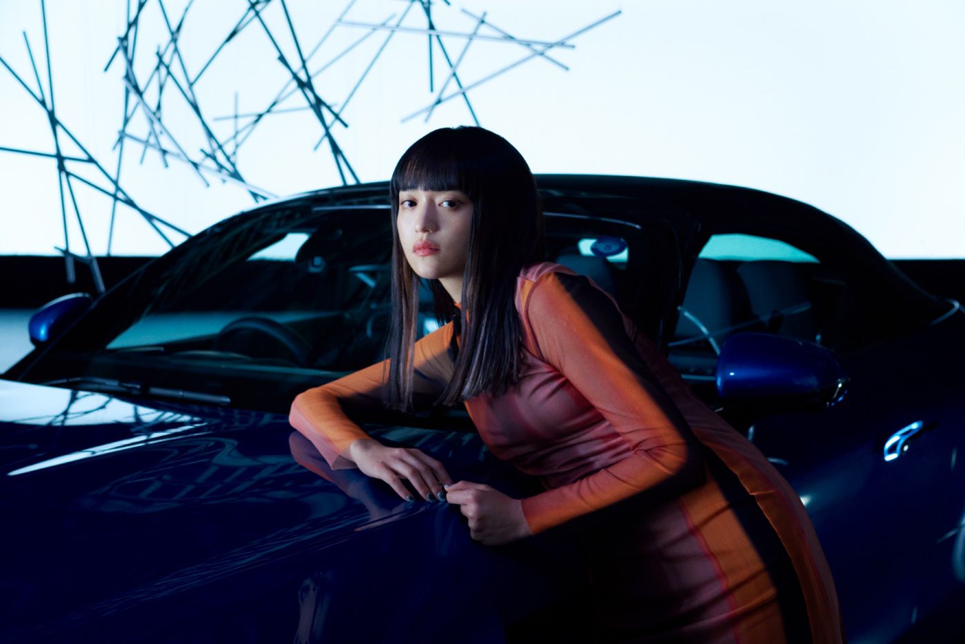 iri、「メルセデスAMG SL」タイアップソング「friends」をリリース。MVにはSLが登場