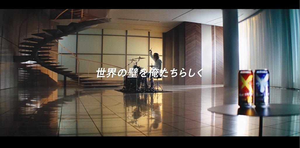 YOSHIKI、「リアルゴールド X」「リアルゴールド Y」のブランドムービーにオリジナル楽曲を提供 - 画像一覧（3/7）