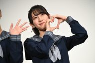 日向坂46・富田鈴花、ハロウィーンのコスプレはTAHAHIRO先生!? 「TAKAHIROさんのアー写っぽいやつをやりたい」 - 画像一覧（4/5）