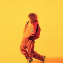 Vaundy、長澤まさみが出演する新曲「トドメの一撃 feat. Cory Wong」MV公開 - 画像一覧（1/10）