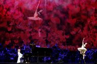 【ライブレポート】YOSHIKI、9年ぶりのクラシカルワールドツアーが日本よりスタート！ まさかのドラム演奏も - 画像一覧（2/15）