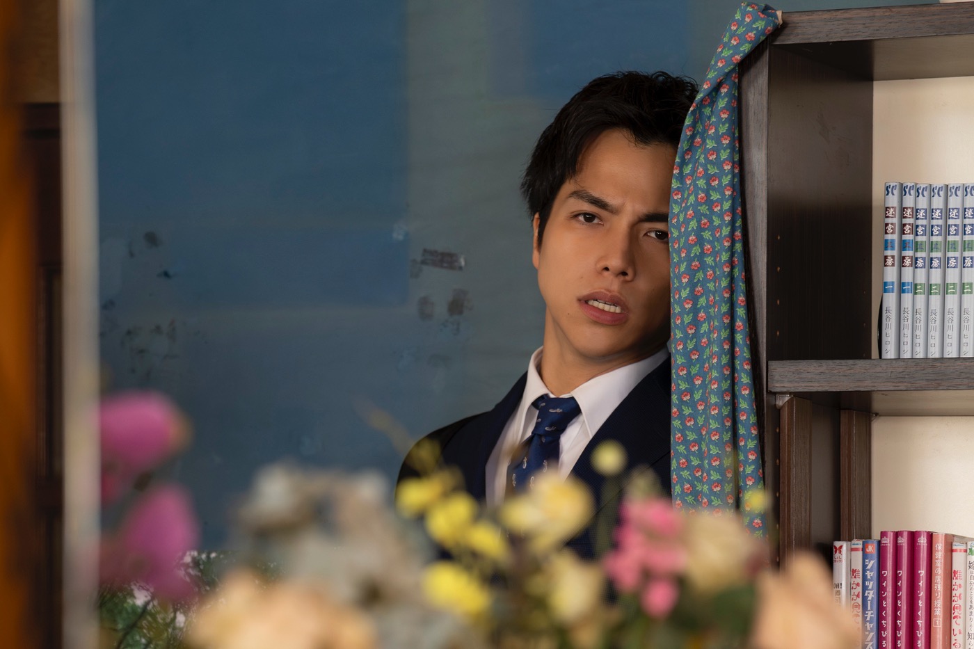 重岡大毅（WEST.）主演ドラマ『単身花日』、第2話で＜単身赴任ラブサスペンス＞がさらに加速 - 画像一覧（5/8）