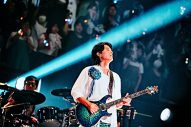 福山雅治、約2年ぶりの全国ツアー開催決定！「デビュー35周年を前に久しぶりに全国のあなたに逢いに行きます！」 - 画像一覧（1/4）