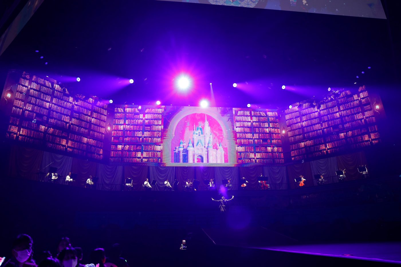 【ライブレポート】＝LOVE6周年コンサート。メンバー全員が織りなした圧倒的なステージングを詳説する - 画像一覧（1/18）