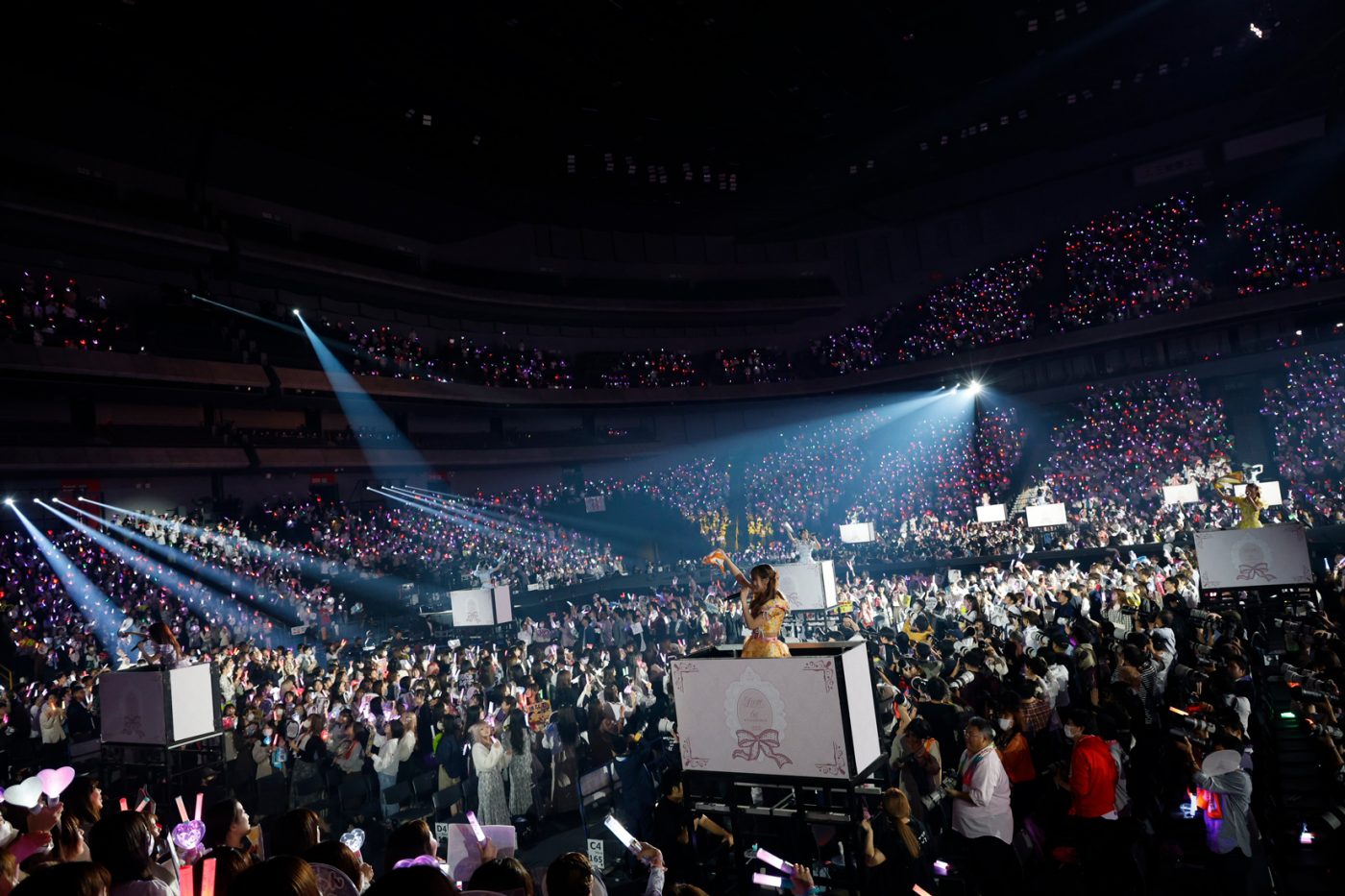 【ライブレポート】＝LOVE6周年コンサート。メンバー全員が織りなした圧倒的なステージングを詳説する - 画像一覧（10/18）