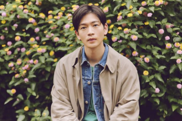 松下洸平、ニューシングル「愛してるって言ってみてもいいかな」ジャケット写真公開