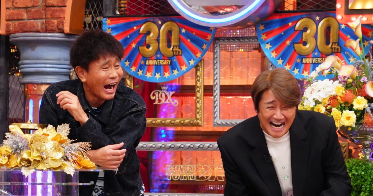 Xmasまで TDL 関係者 キャッスルピン・勤続1年10年 キャスト セット TDL オリエンタルランド 関係者 キャッスル・勤続1年10年 キャスト