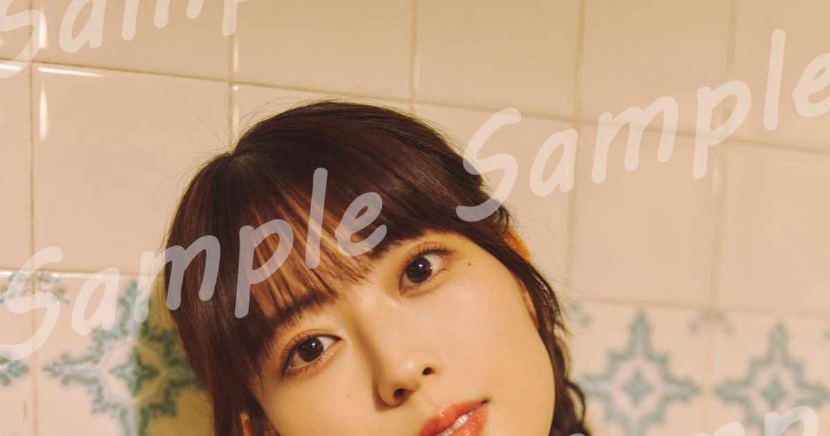 乃木坂46岩本蓮加1st写真集『いたずらな風』書店別ポスター＆ポスト