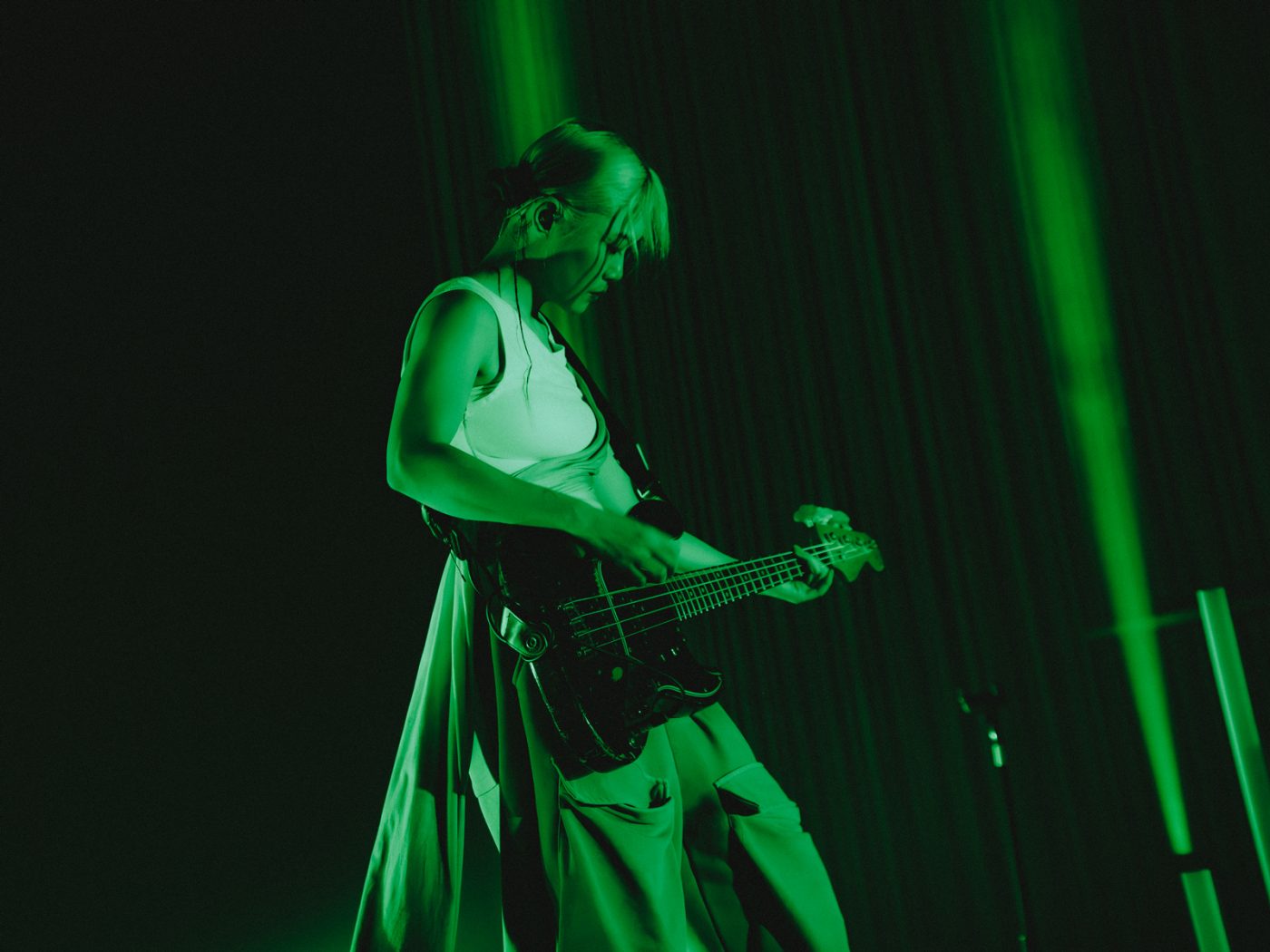 【ライブレポート】羊文学ツアー最終日。最新シングル「more than words」を含め、メジャーデビュー以降の活動を網羅するような圧巻のステージを振り返る - 画像一覧（3/21）