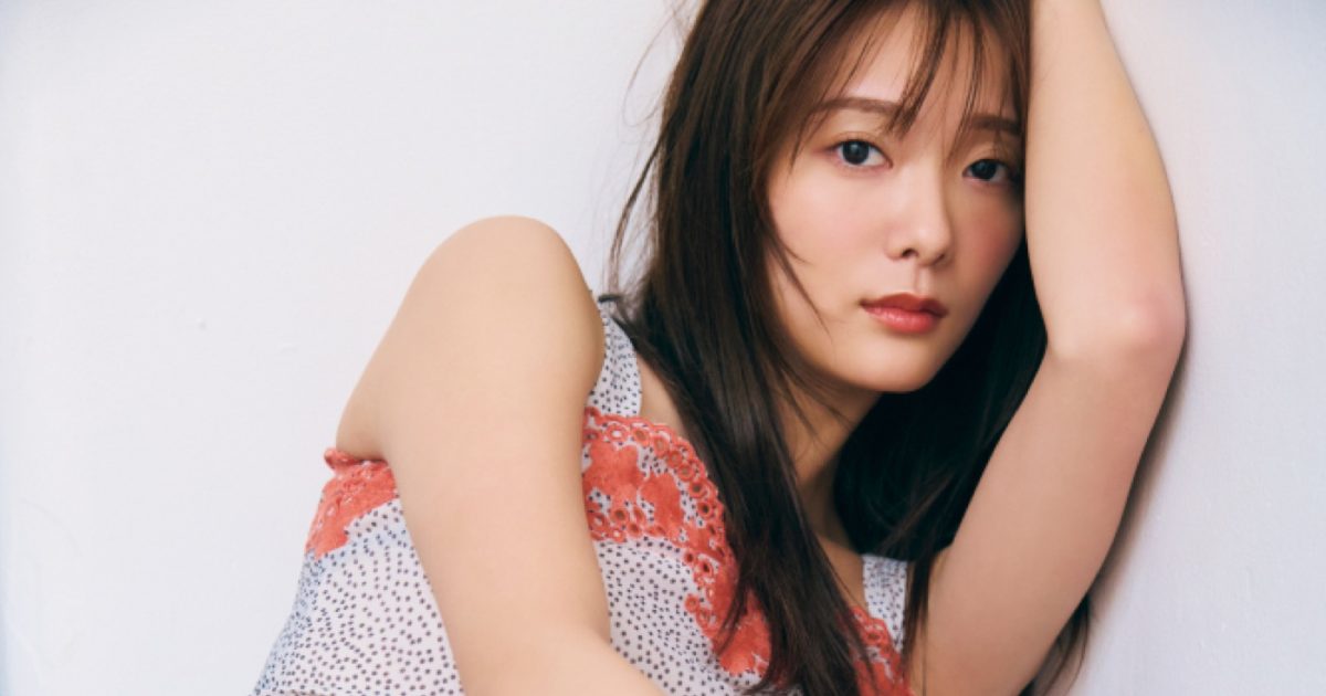 櫻坂46田村保乃、2nd写真集『隣の席になりたい』より磨き上げられた