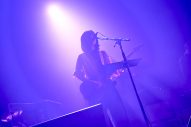 【ライブレポート】橋本絵莉子、東名阪ツアーが閉幕！ファイナル公演では予定外のダブルアンコールも - 画像一覧（20/25）