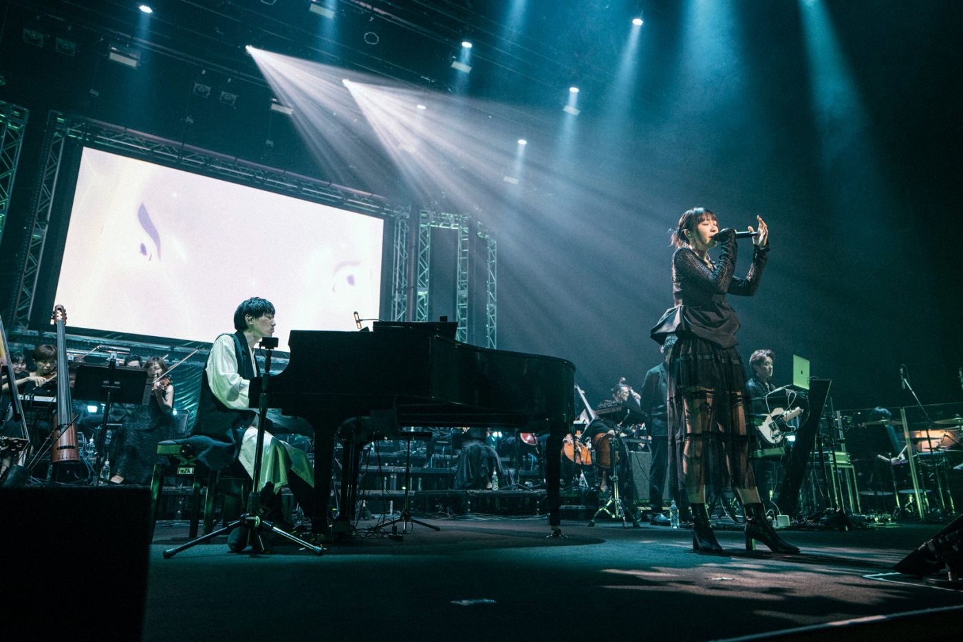 【ライブレポート】澤野弘之がアニプレックス作品と辿った20年分の軌跡。贅沢なアニメ映像演出とボーカル曲をフィーチャーしたステージの没入感 - 画像一覧（5/10）