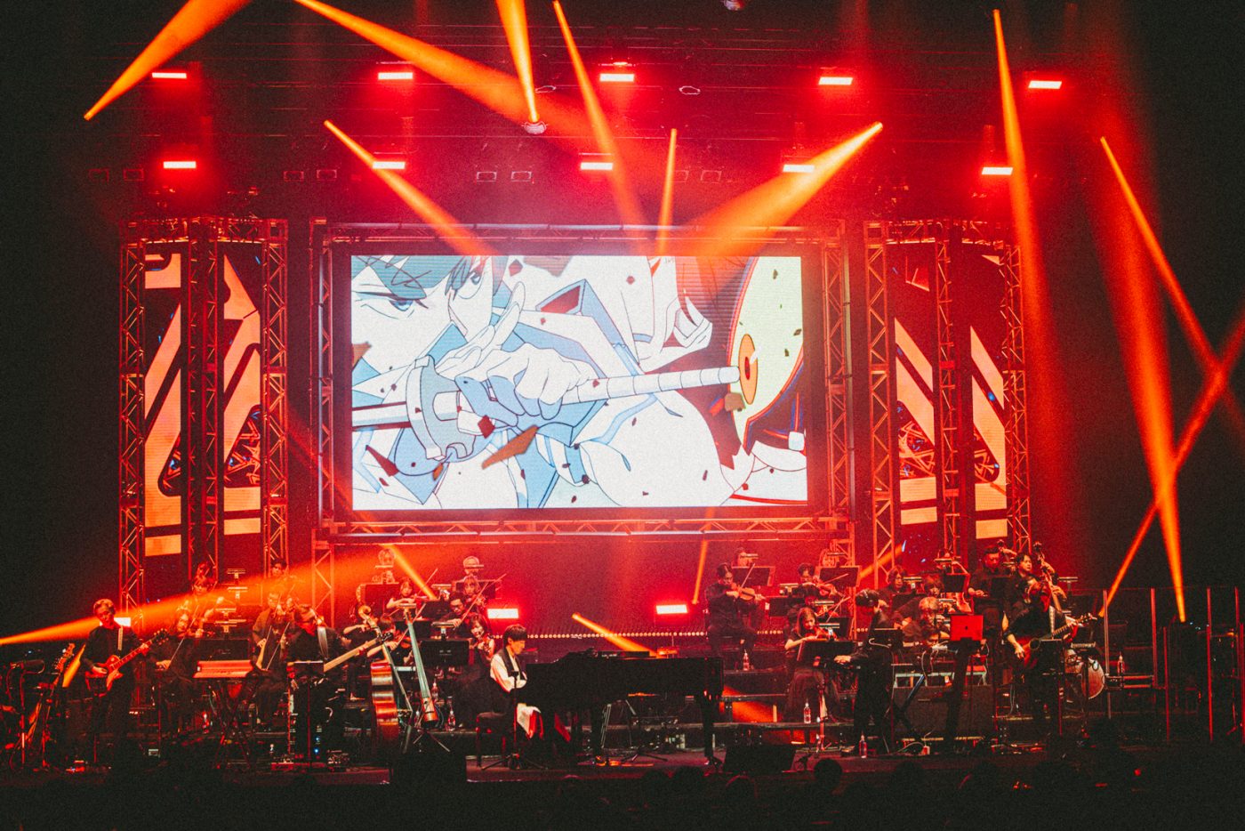 【ライブレポート】澤野弘之がアニプレックス作品と辿った20年分の軌跡。贅沢なアニメ映像演出とボーカル曲をフィーチャーしたステージの没入感 - 画像一覧（9/10）