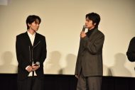 【レポート】北村匠海、綾野剛ら映画『愚か者の身分』キャストが映画の舞台・歌舞伎町に凱旋 - 画像一覧（6/6）