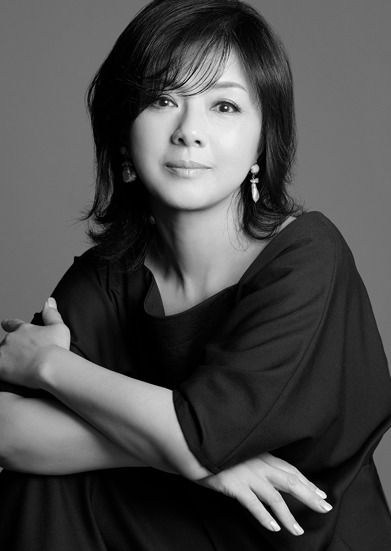 薬師丸ひろ子、呉田軽穂書き下ろしの新曲がオールタイムベストアルバムに収録決定