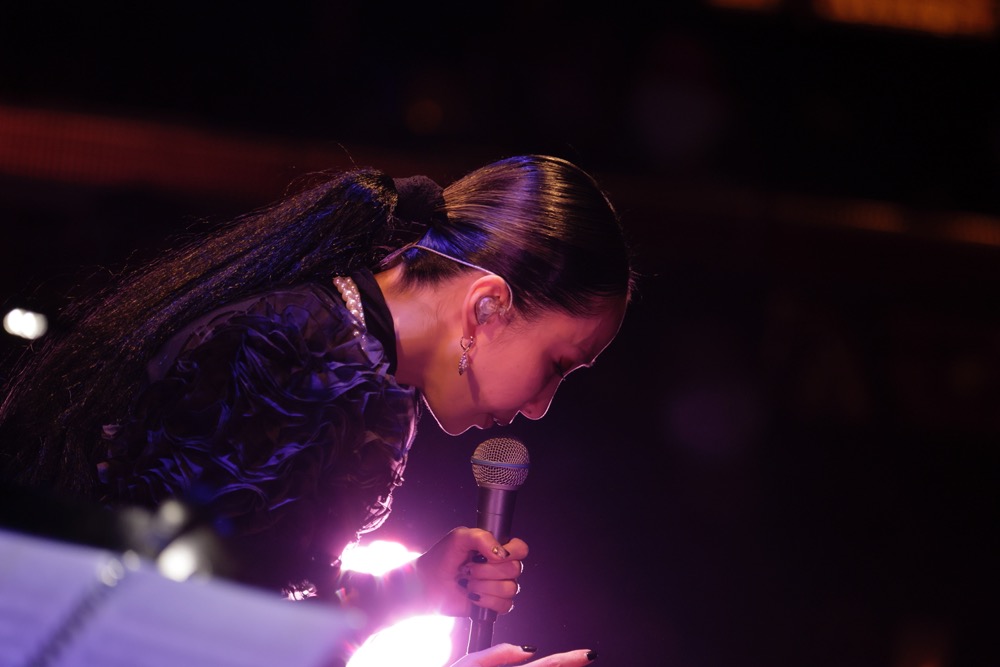 中島美嘉、初のブルーノート公演が大盛況！ 涙をにじませ「この場所で歌えたこと、絶対に忘れません」 - 画像一覧（7/17）