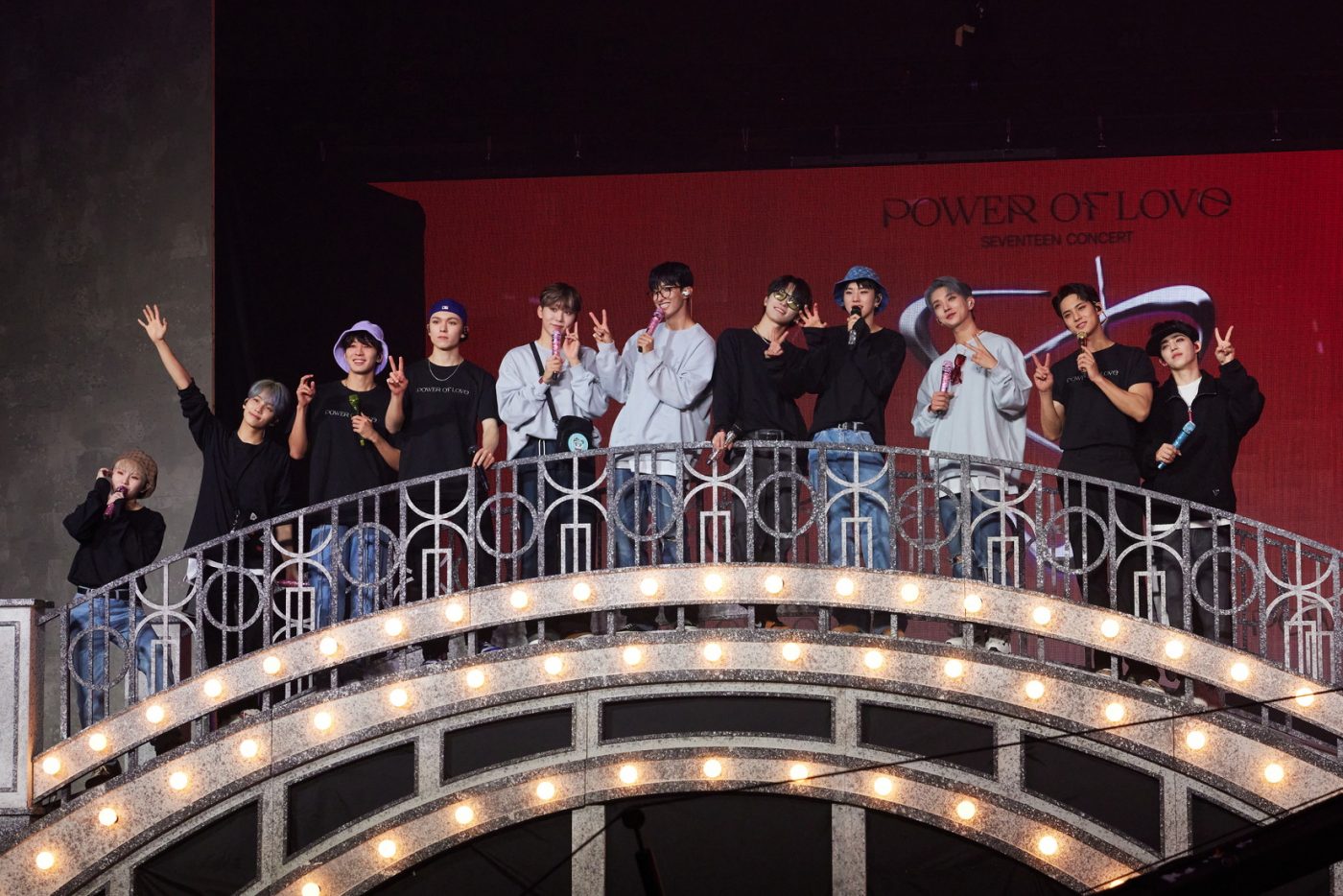 SEVENTEEN、日本のファンに向けたオンラインコンサートで新曲「あいのちから」を世界初披露！