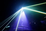 “絶望系アニソンシンガー”ReoNa、全国7ヵ所のライブハウス＆ホールツアーを完走 - 画像一覧（6/9）