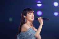 乃木坂46・高山一実がアイドルに終止符！ 初のソロ曲「私の色」の初披露も - 画像一覧（2/18）