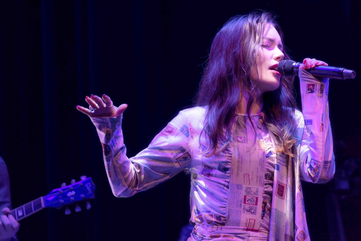 安田レイ 約1年9ヵ月ぶりのワンマンライブで念願のjq From Nulbarichとの共演が実現 The First Times