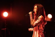 安田レイ、約1年9ヵ月ぶりのワンマンライブで念願のJQ from Nulbarichとの共演が実現 - 画像一覧（6/6）