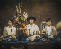 RADWIMPS、“静寂”と“激情”で表現した新曲「SHIWAKUCHA feat.Awich」MV解禁