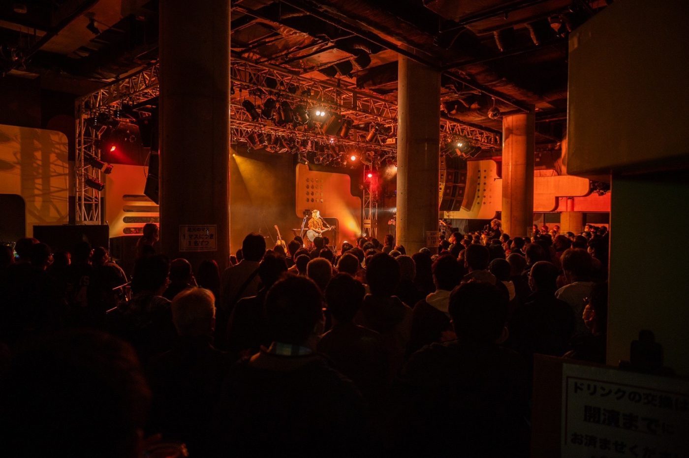 ひとりで演奏しているとは思えない驚異のサウンド！ Anly、圧巻のループペダルパフォーマンスでファンを魅了 - 画像一覧（3/4）