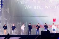 「会いたかったです、ARMY！」 BTS、2年ぶりのオフライン公演でファンと感激の再会 - 画像一覧（1/7）